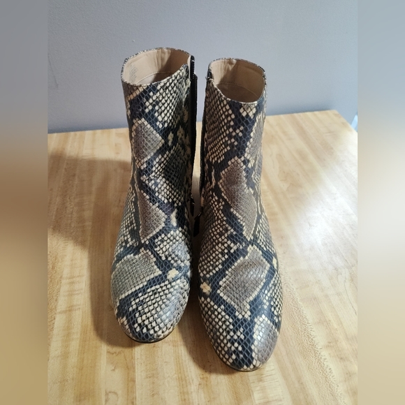 Ralph Lauren faux snake skin boots - Picture 2 of 6